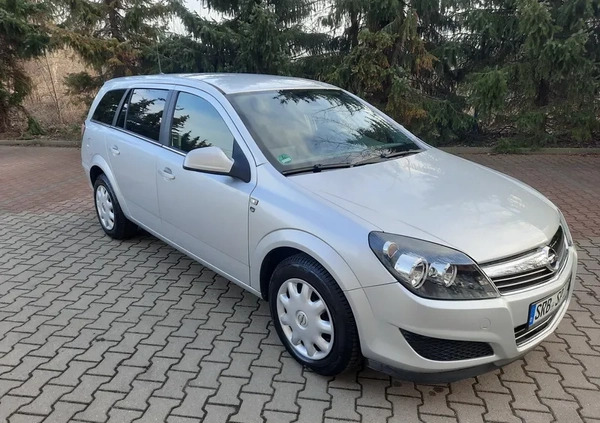 Opel Astra cena 13600 przebieg: 174000, rok produkcji 2010 z Ustroń małe 106